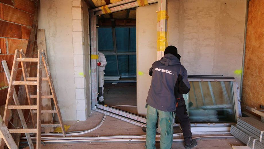 raum der grade saniert wird
